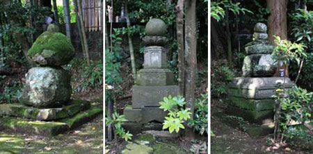 仏殿裏の古い墓石